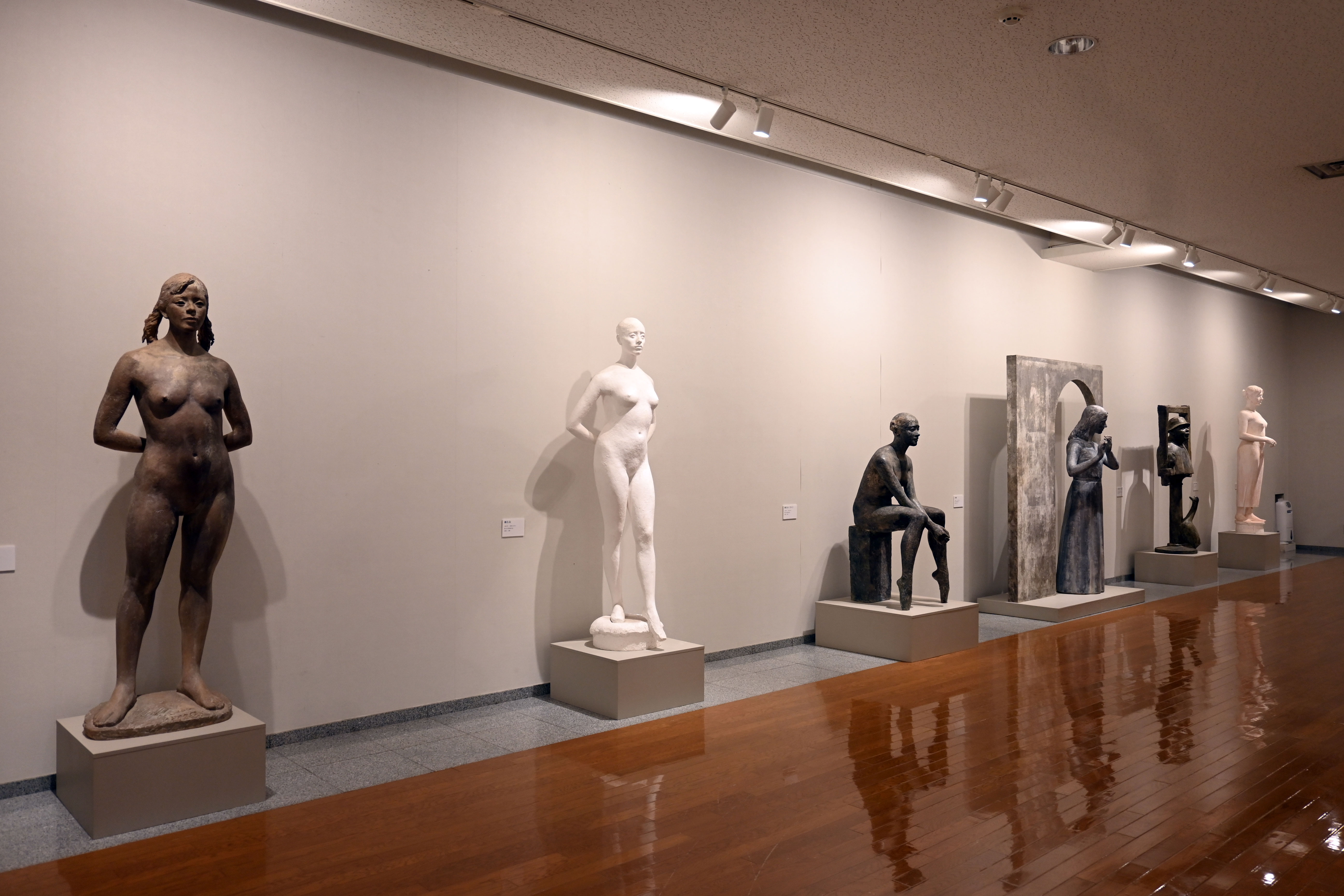 飯山市公式サイト | 令和6年飯山市美術館企画展 猪瀬清四朗彫刻展ー